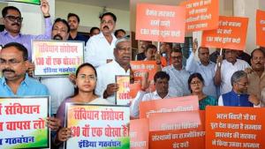 The verdict in Malegaon blast case came after 17 years, all 7 accused including Sadhvi Pragya Thakur were acquitted, BJP said Congress should answer saffron terrorism (49)-15sKWOv2Jh.jpg